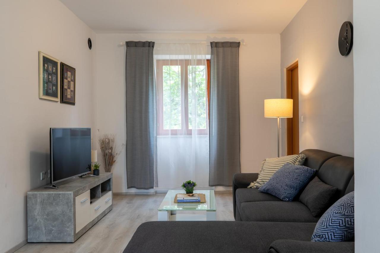 Apartments Kastel Pula Zewnętrze zdjęcie