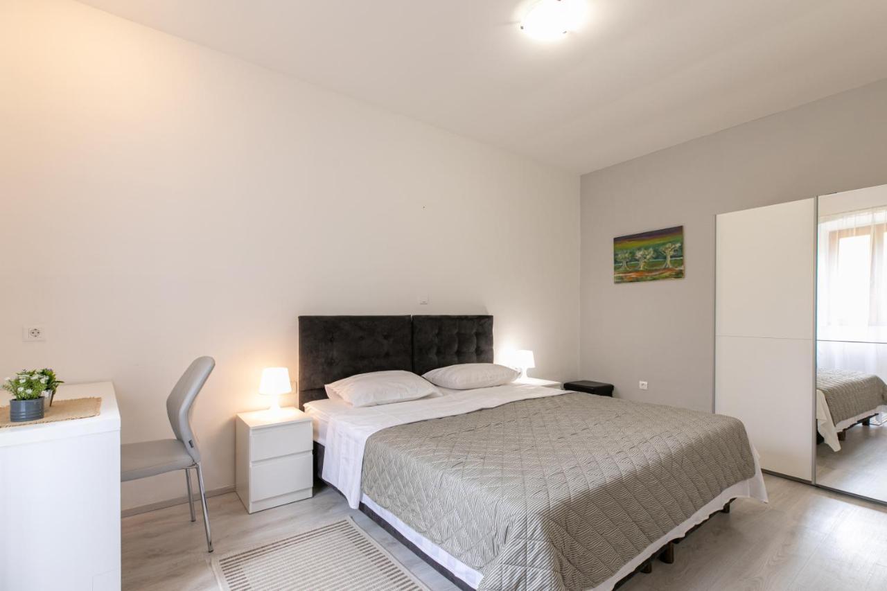 Apartments Kastel Pula Zewnętrze zdjęcie
