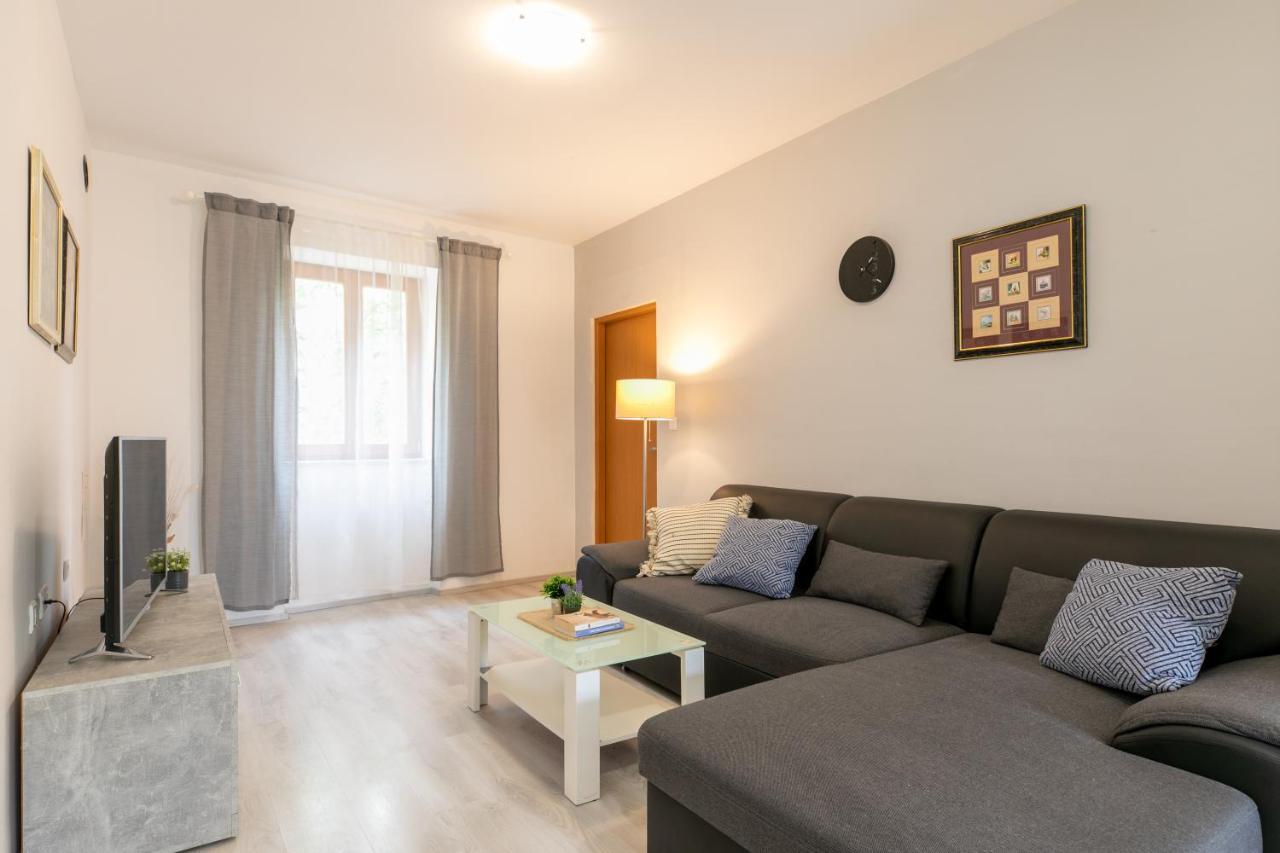 Apartments Kastel Pula Zewnętrze zdjęcie