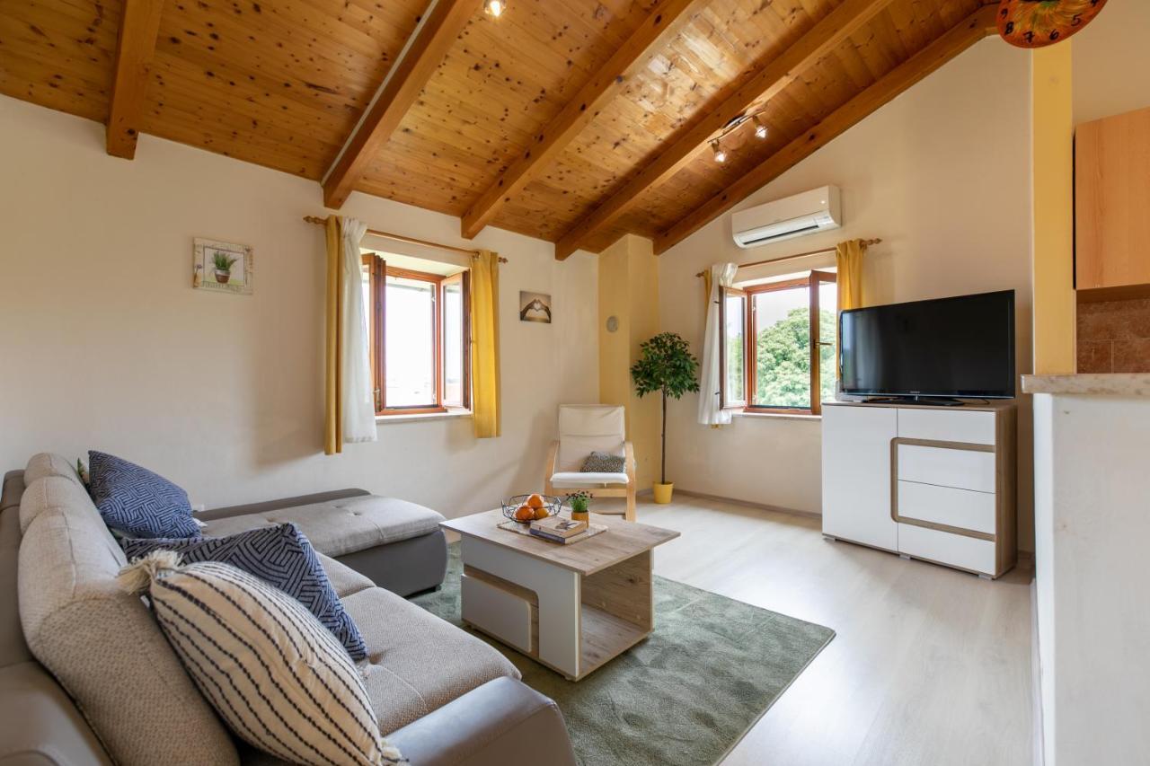Apartments Kastel Pula Zewnętrze zdjęcie